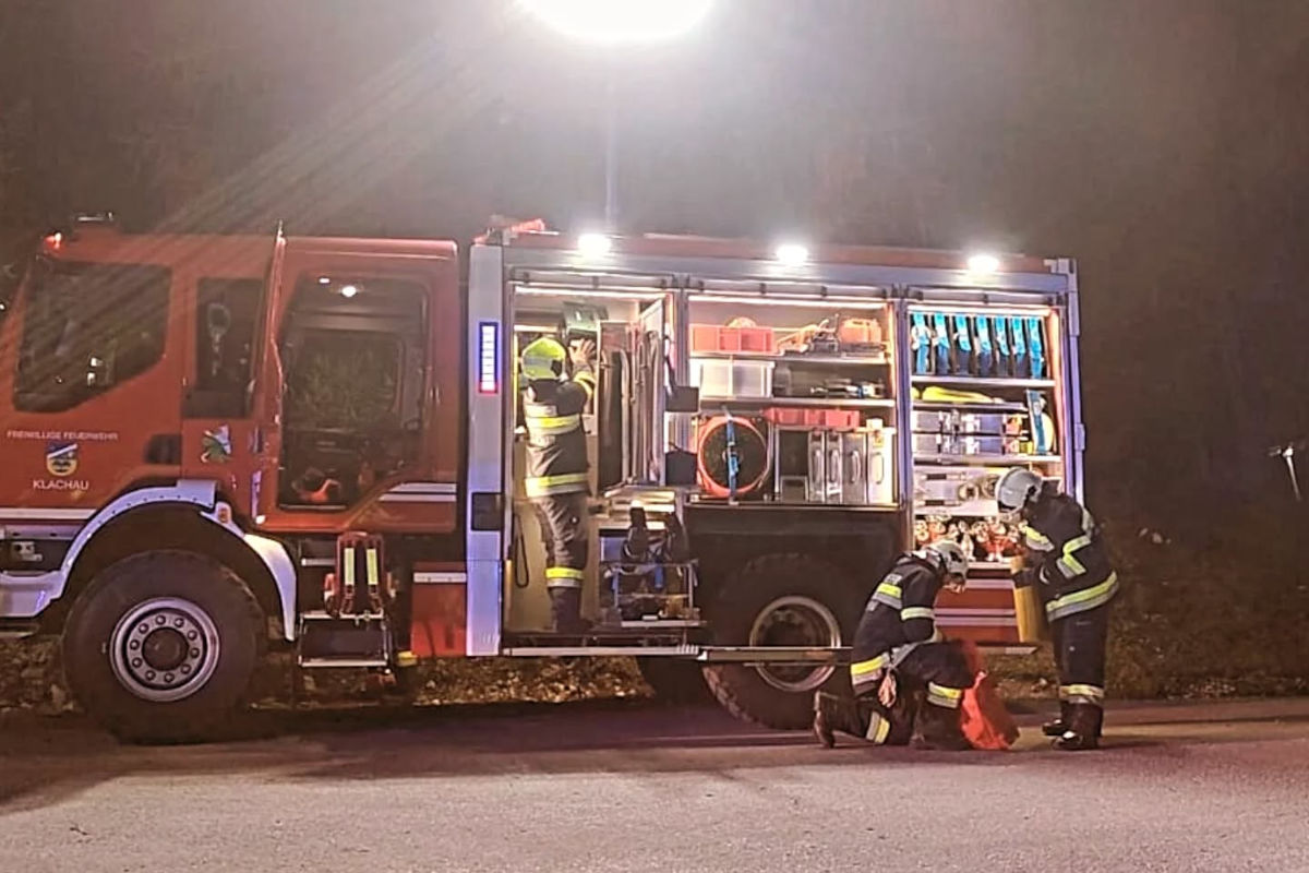 Bad Mitterndorf ST – Vier Verletzte bei Unfall mit Überschlag