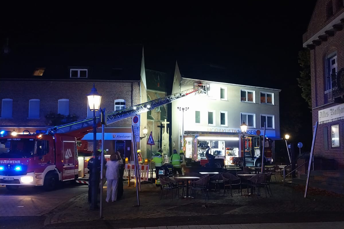 Gangelt NW – Frau bei Brand in Wohnhaus gerettet