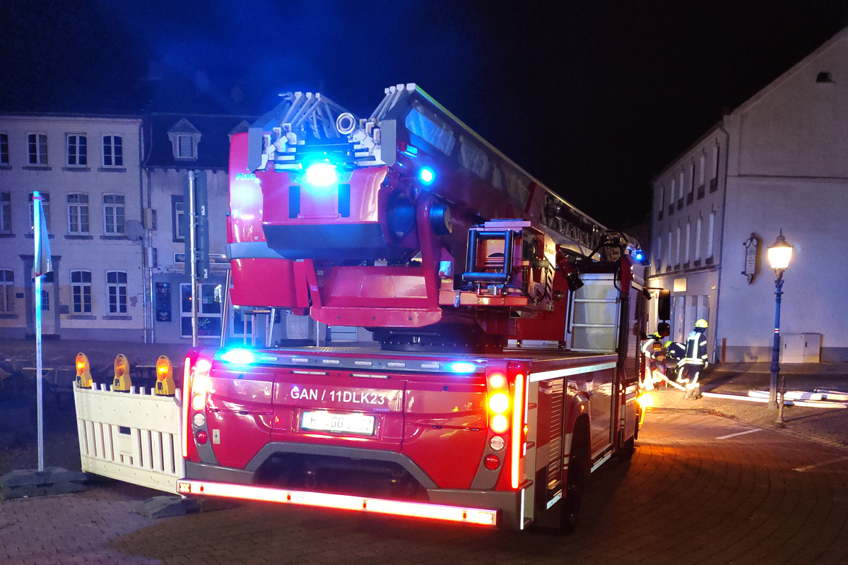Gangelt NW – Frau bei Brand in Wohnhaus gerettet