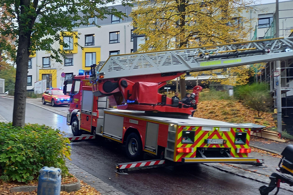 Herdecke NW – Feuerwehr rettet bewusstlosen Handwerker