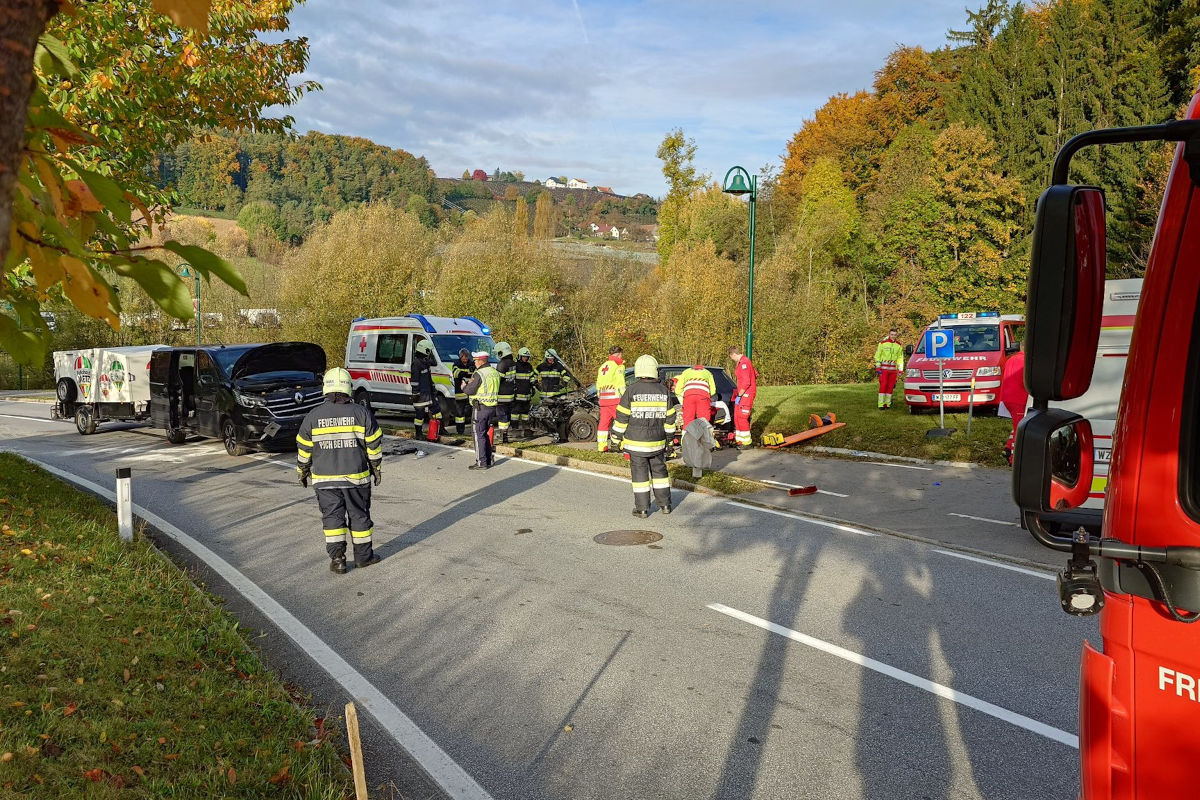 Puch bei Weiz ST – Neun Verletzte bei Unfall