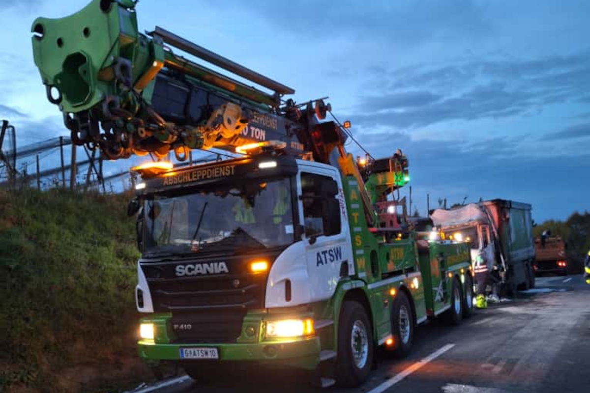 Riegersburg ST – Lkw gerät in Brand