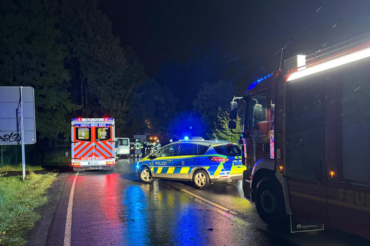 Sprockhövel NW – Eine Verletzte bei Unfall nach Wendemanöver