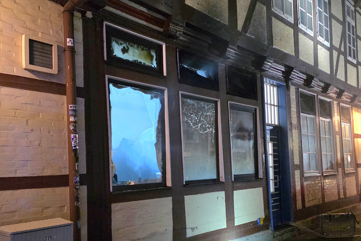 Celle NI – Rettung der Bewohner bei Brand in Fachwerkhaus