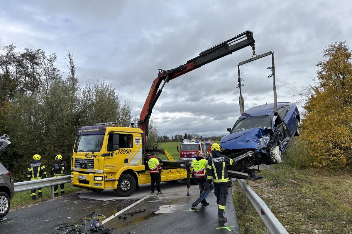 Neuhofen an der Krems OÖ – Vier Verletzte bei Unfall