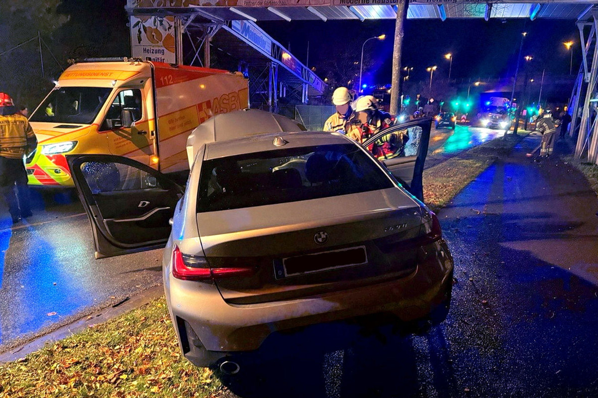 Kaiserslautern RP – Alkoholisierter Fahrer (26) verunfallt mit BMW