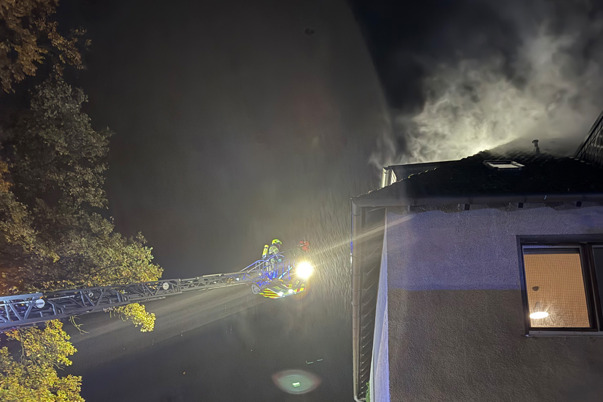 Detmold NW – Sieben Personen bei Wohnungsbrand gerettet