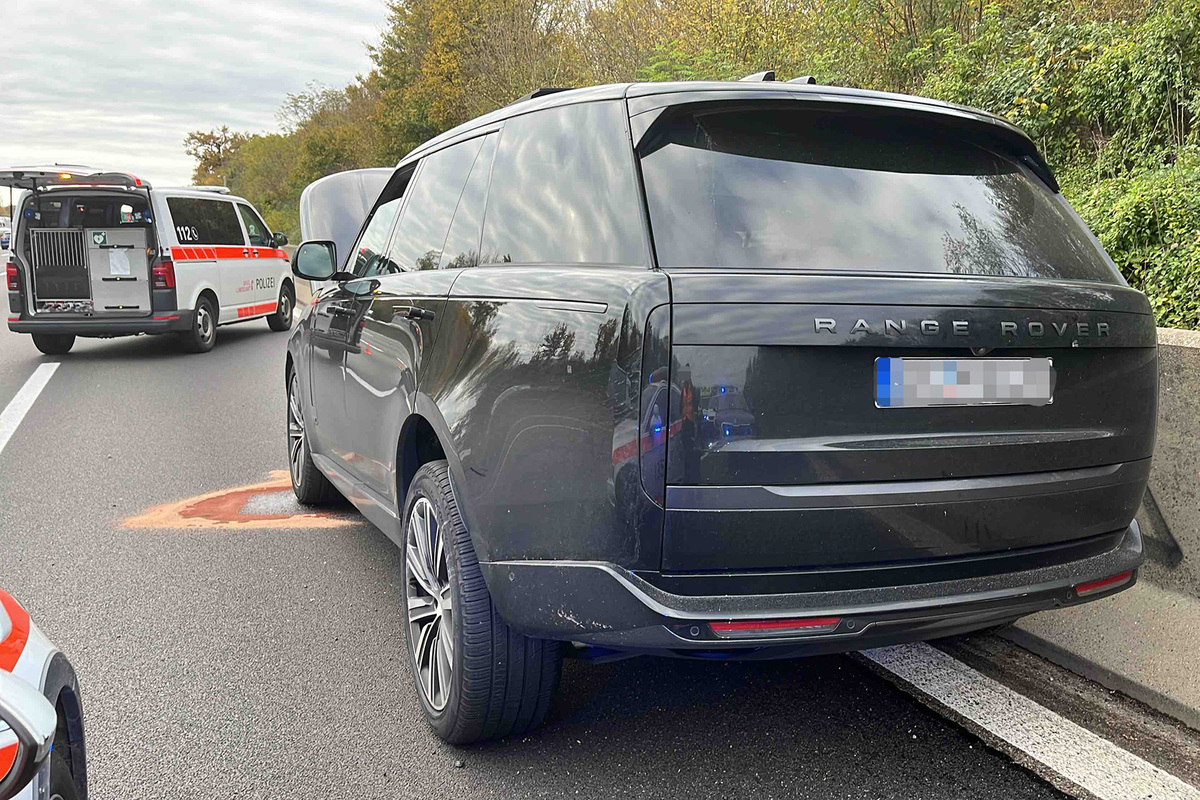 Muttenz BL – Mit gestohlenem Range Rover auf A2 verunfallt