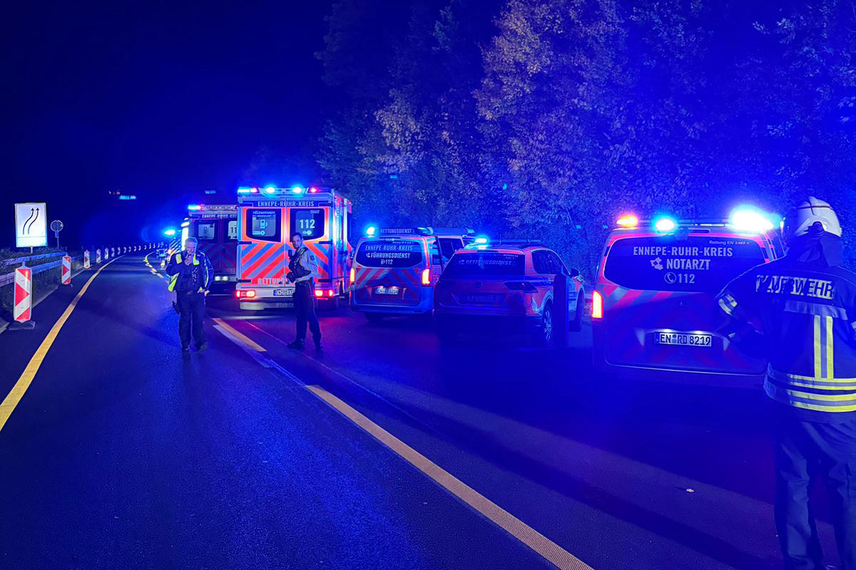A43 Sprockhövel NW – Zwei Verletzte bei schwerem Unfall auf Autobahn