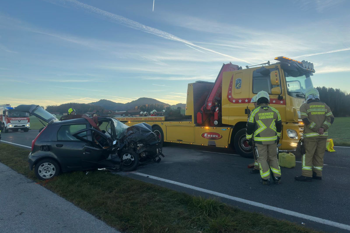 Eugendorf S – Zwei Verletzte bei Unfall