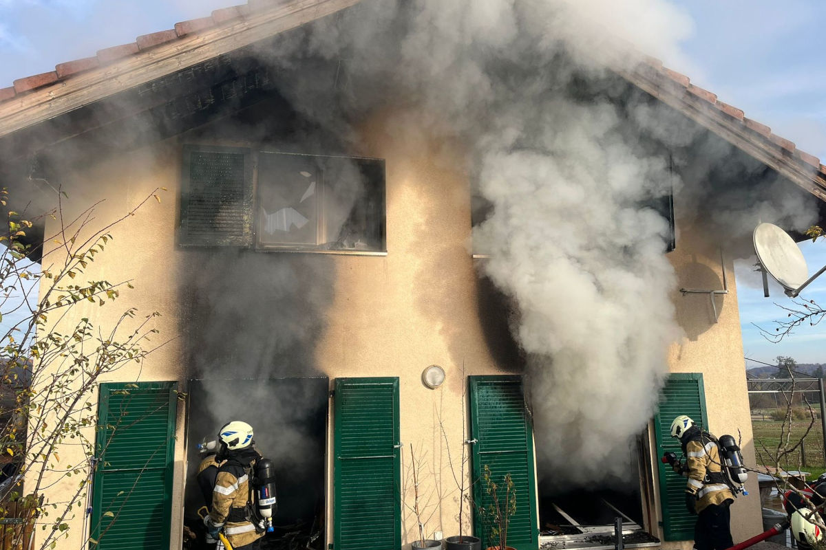 Therwil BL – Brand in Mehrfamilienhaus