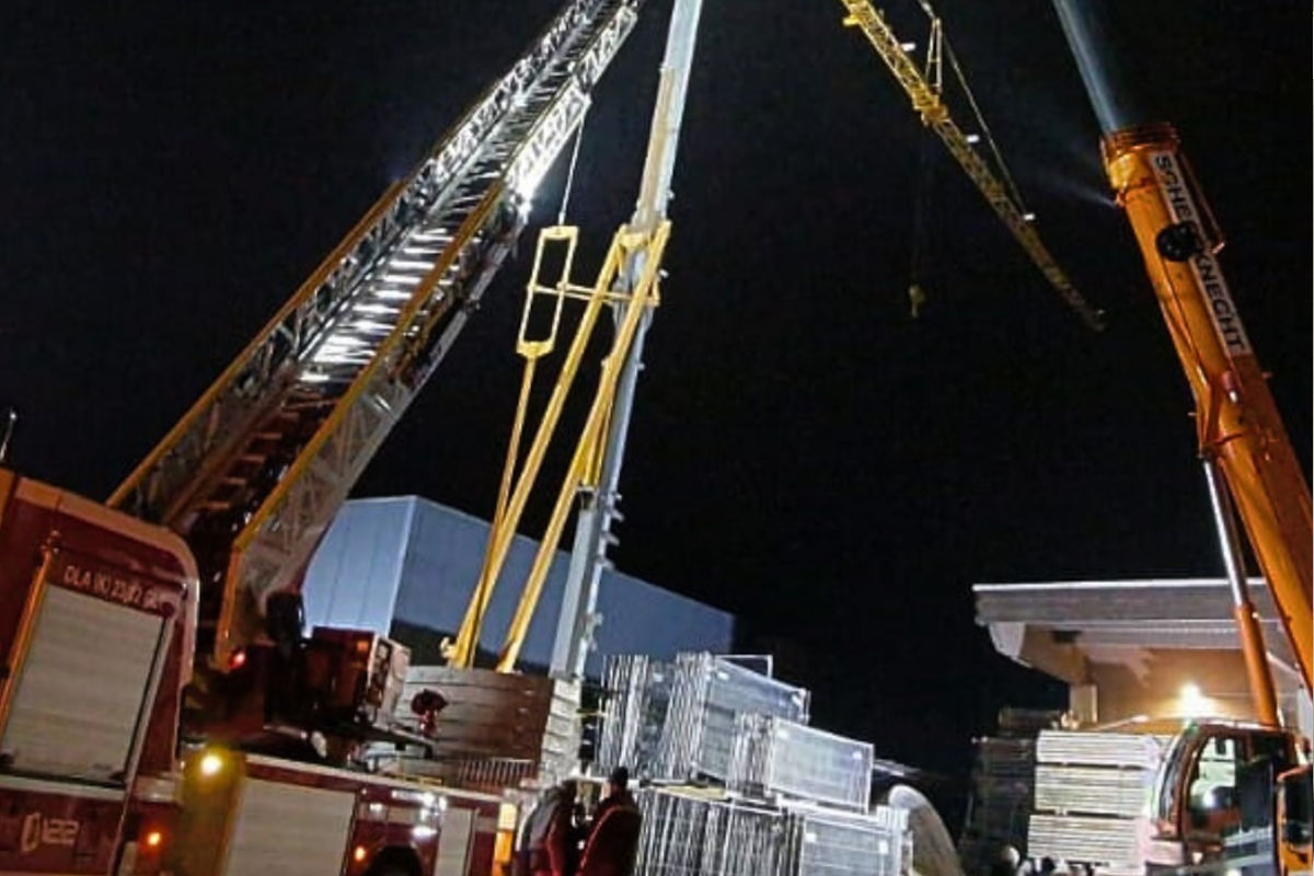 Hohenems V – Baukran kippt um