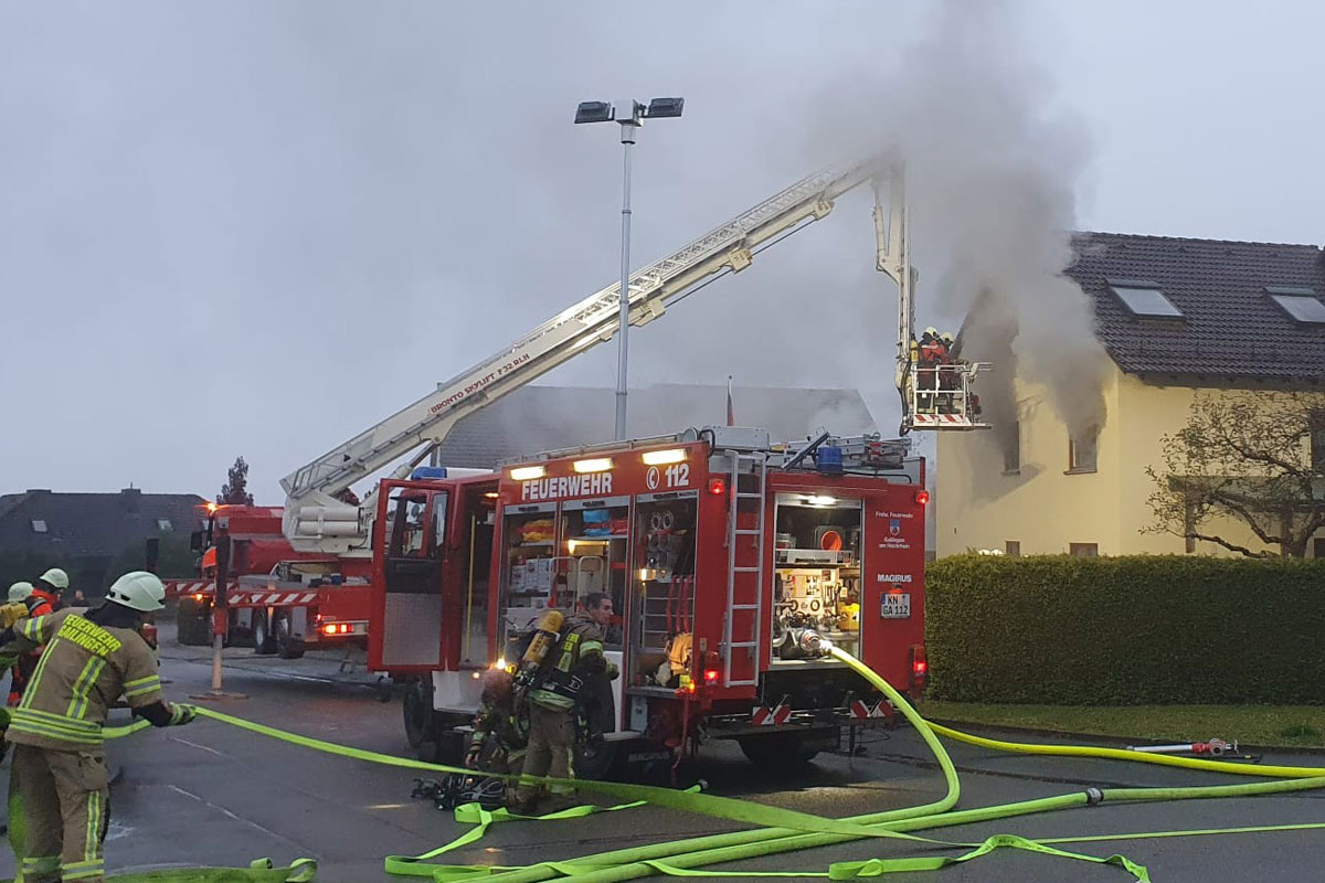 Gailingen am Hochrhein BW – Frau stirbt bei Brand in Doppelhaushälfte