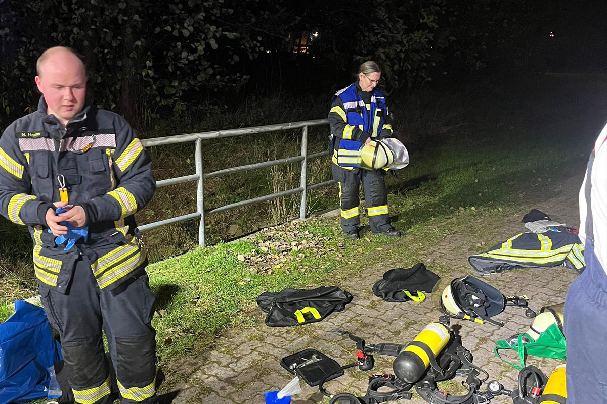 Ottersberg NI – Fahrzeug brennt nach Unfall
