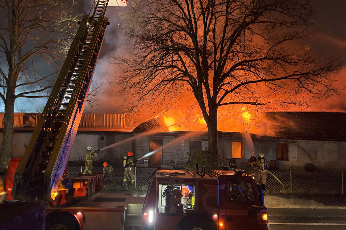 Döttingen AG – Brand in ehemaliger Schreinerei