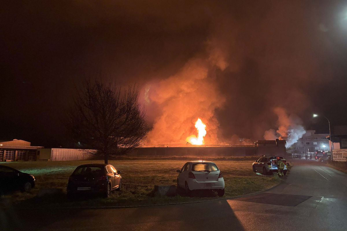 Döttingen AG – Brand in ehemaliger Schreinerei