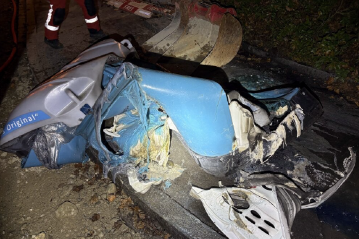 Seen ZH – Mobiles WC geht auf Baustelle in Flammen auf