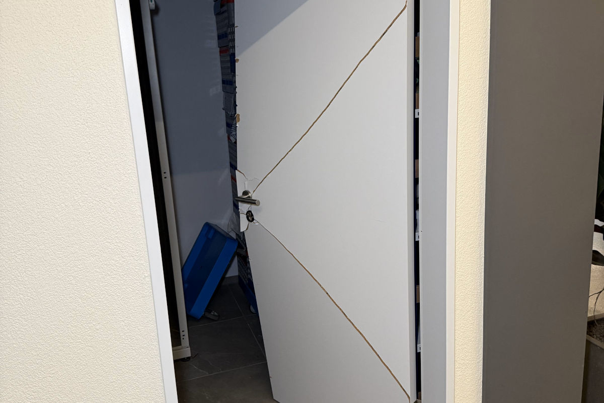 Ziegelbrücke GL – Einbruch in Geschäftsliegenschaft