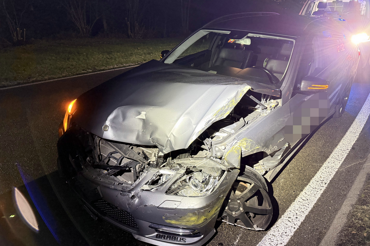 Das Auto wurde stark beschädigt