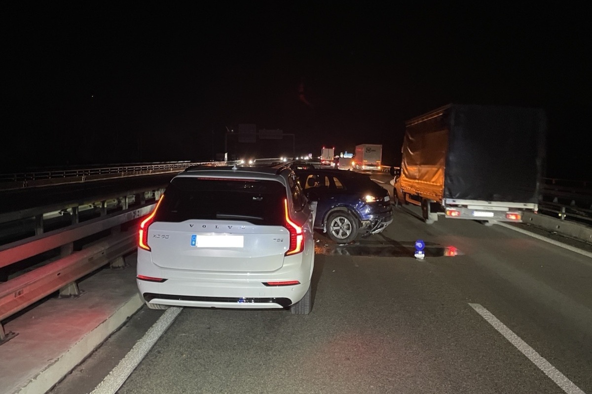 A6 Ramstein-Miesenbach RP – Bei illegalem Rennen verunfallt