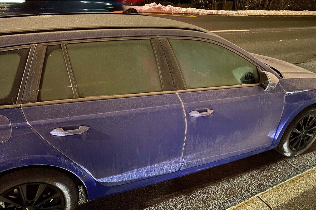 Kanton Zug – Mit vereisten Scheiben unterwegs - Polizei mahnt