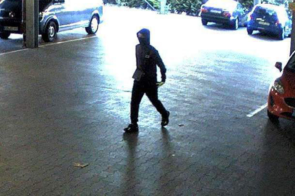 Eltville am Rhein HE – Mann attackiert Autofahrerin mit Schraubenzieher – Zeugenaufruf