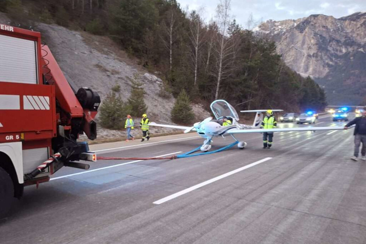 Arnoldstein K – Notlandung eines Motorsegelflugzeugs auf der A2