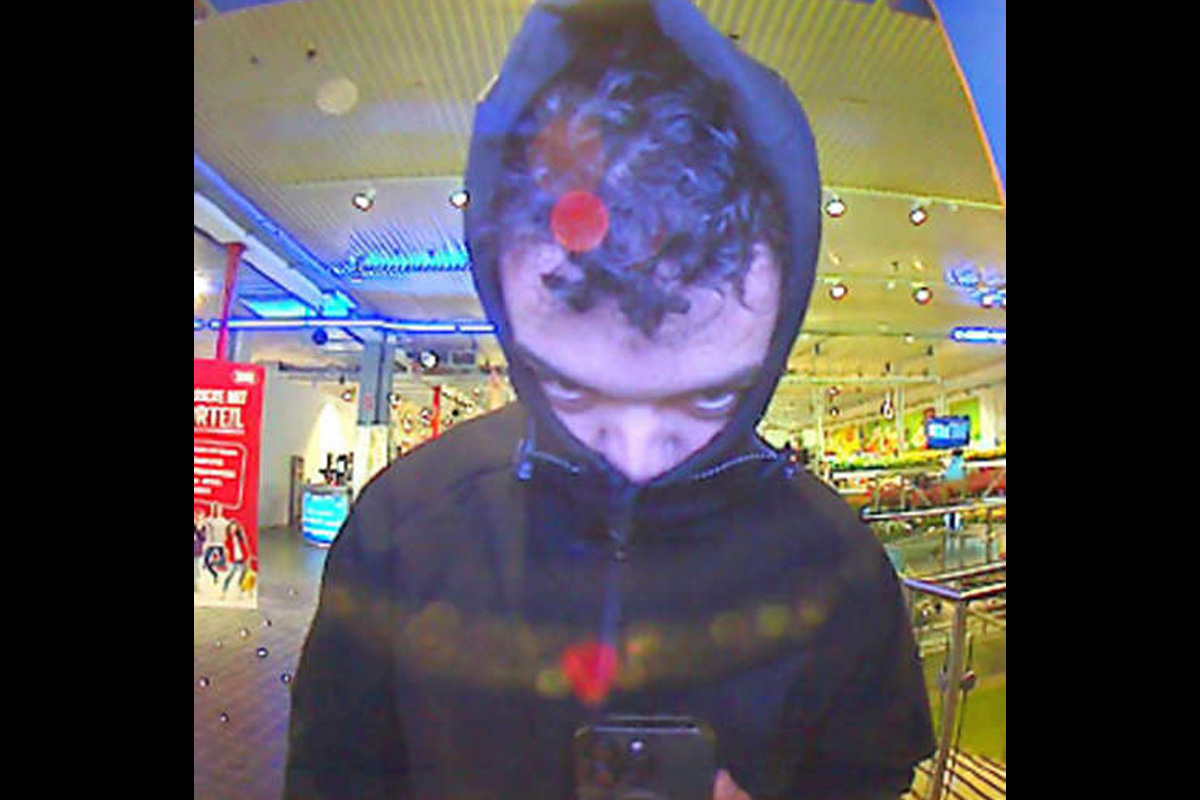 Korbach HE – Fahndung nach Mann wegen EC-Kartenbetrug an Seniorin