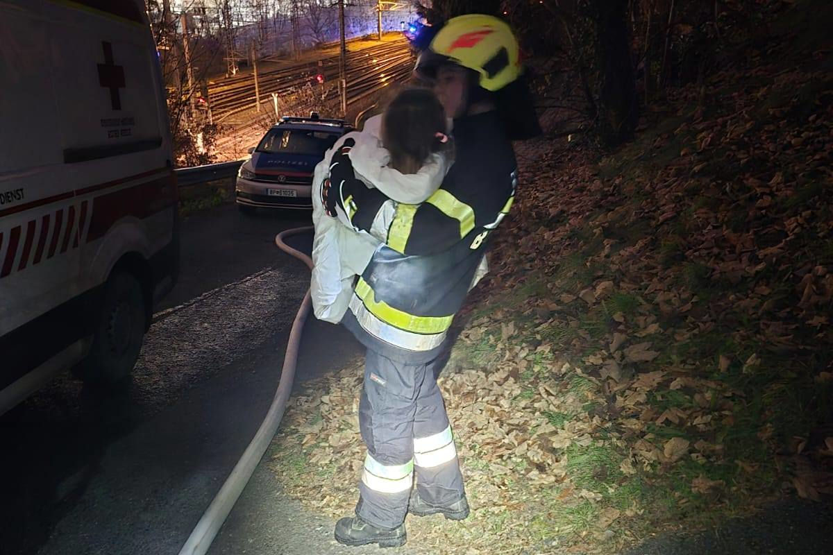 Bruck an der Mur ST – Carport und Garage in Brand