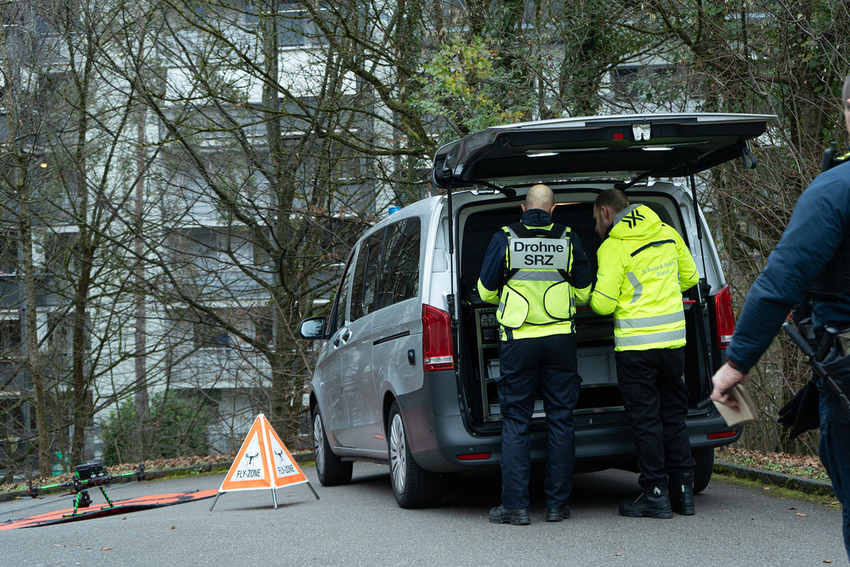 Zürich – Bewohner und Hund aus brennender Wohnung gerettet