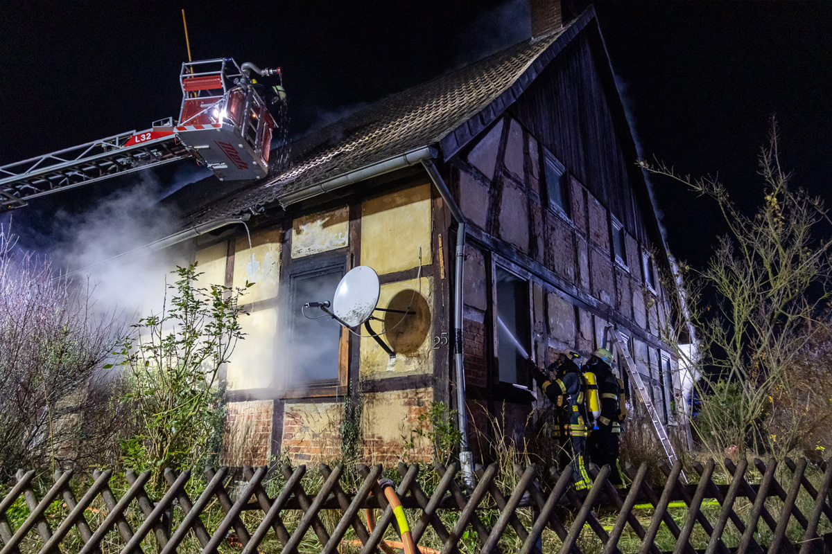 Porta Westfalica NW – Ein Toter nach Brand einer Wohnung