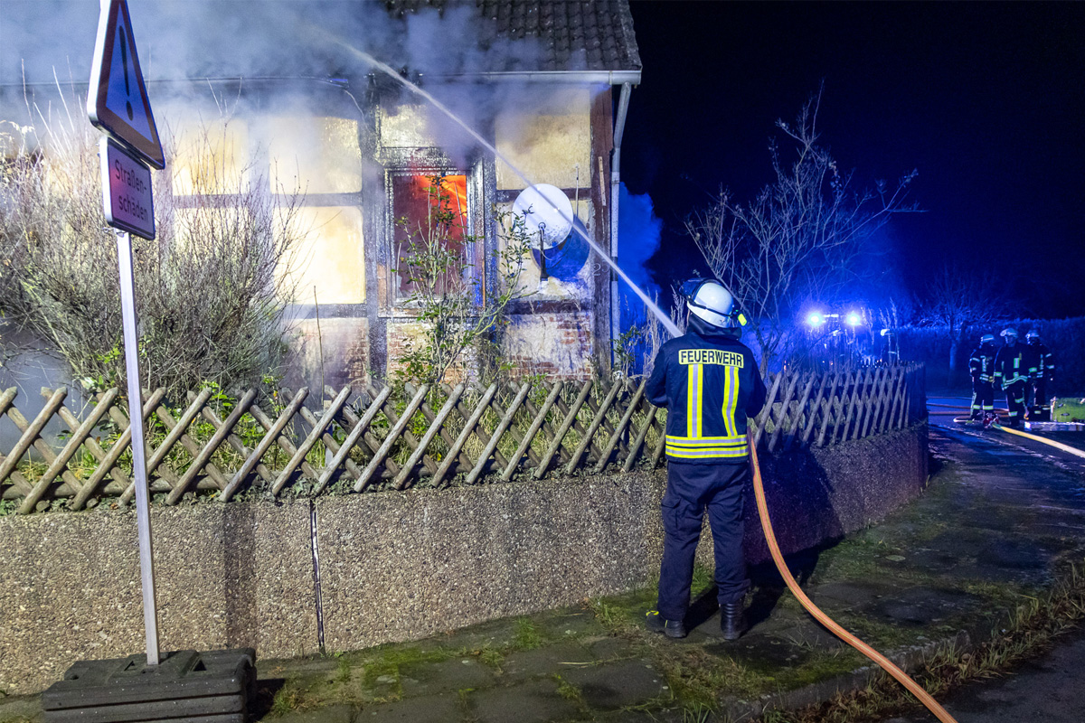 Porta Westfalica NW – Ein Toter nach Brand einer Wohnung