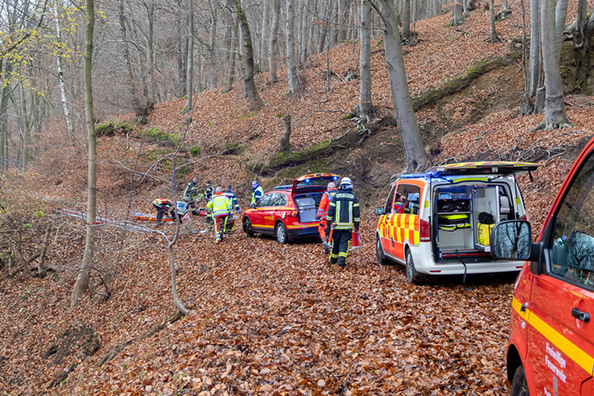Porta Westfalica NW – Mann bei Absturz in Steinbruch schwer verletzt