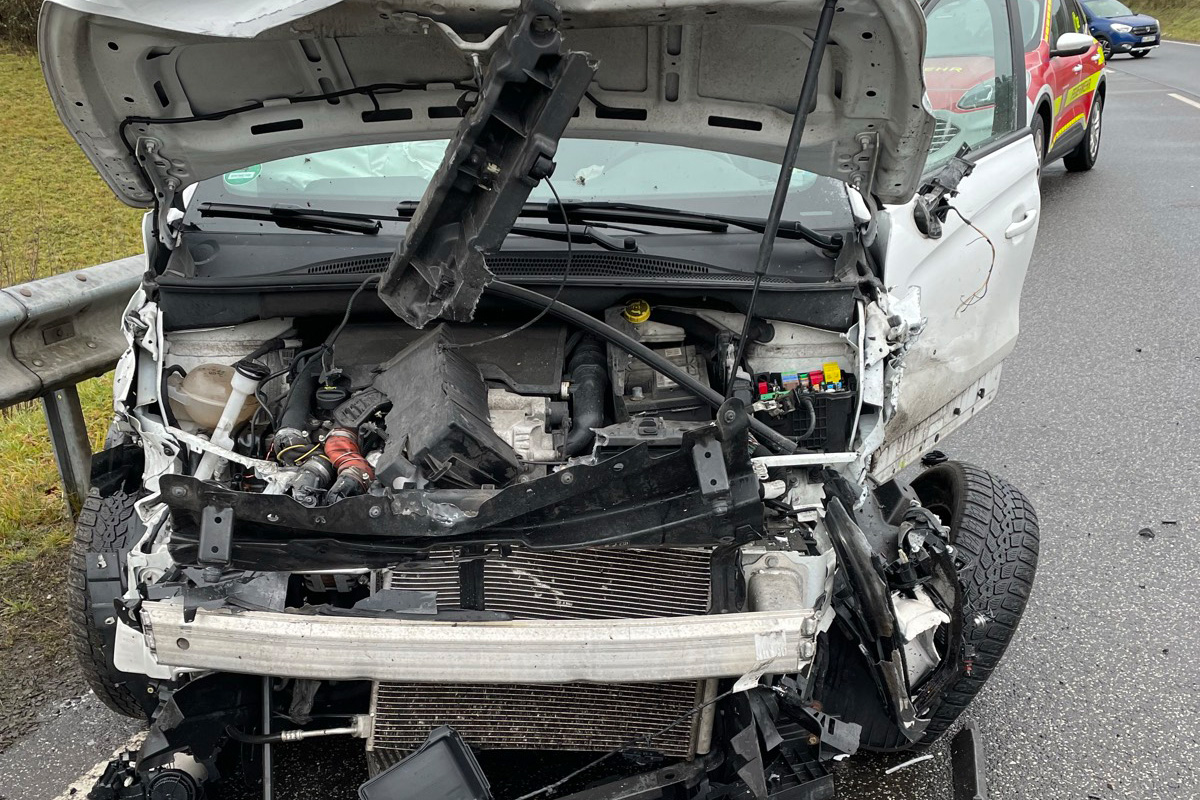 Ruschberg RP – Zwei Verletzte nach frontalem Unfall im Gegenverkehr