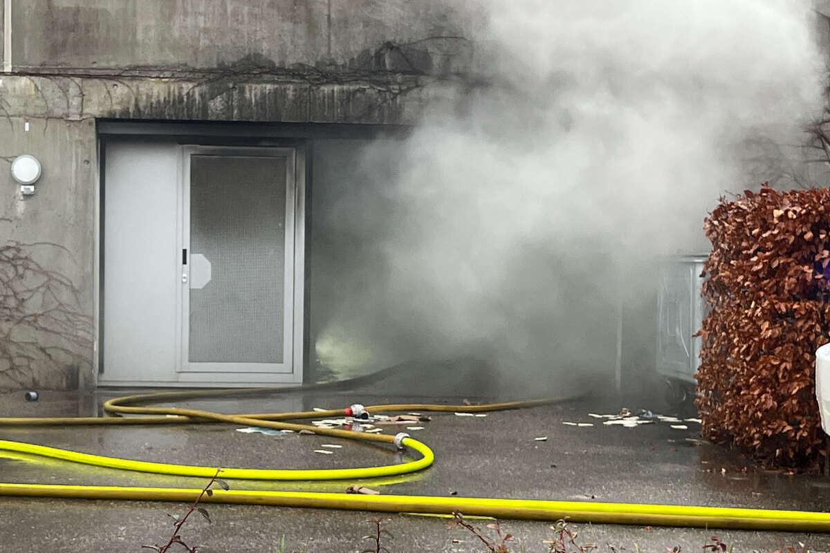 Starrkirch-Wil SO – Fahrzeugbrand in Tiefgarage