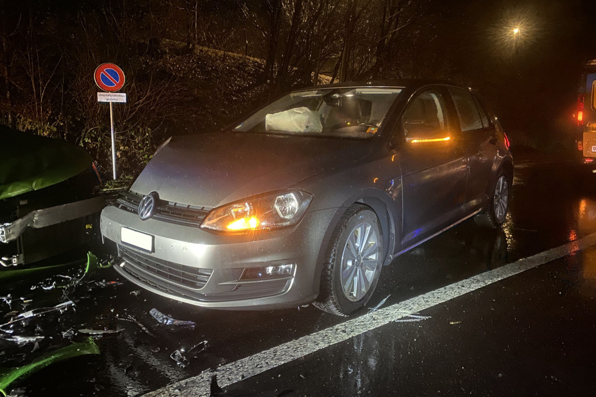 Personenwagen mit sichtbarem Unfallschaden