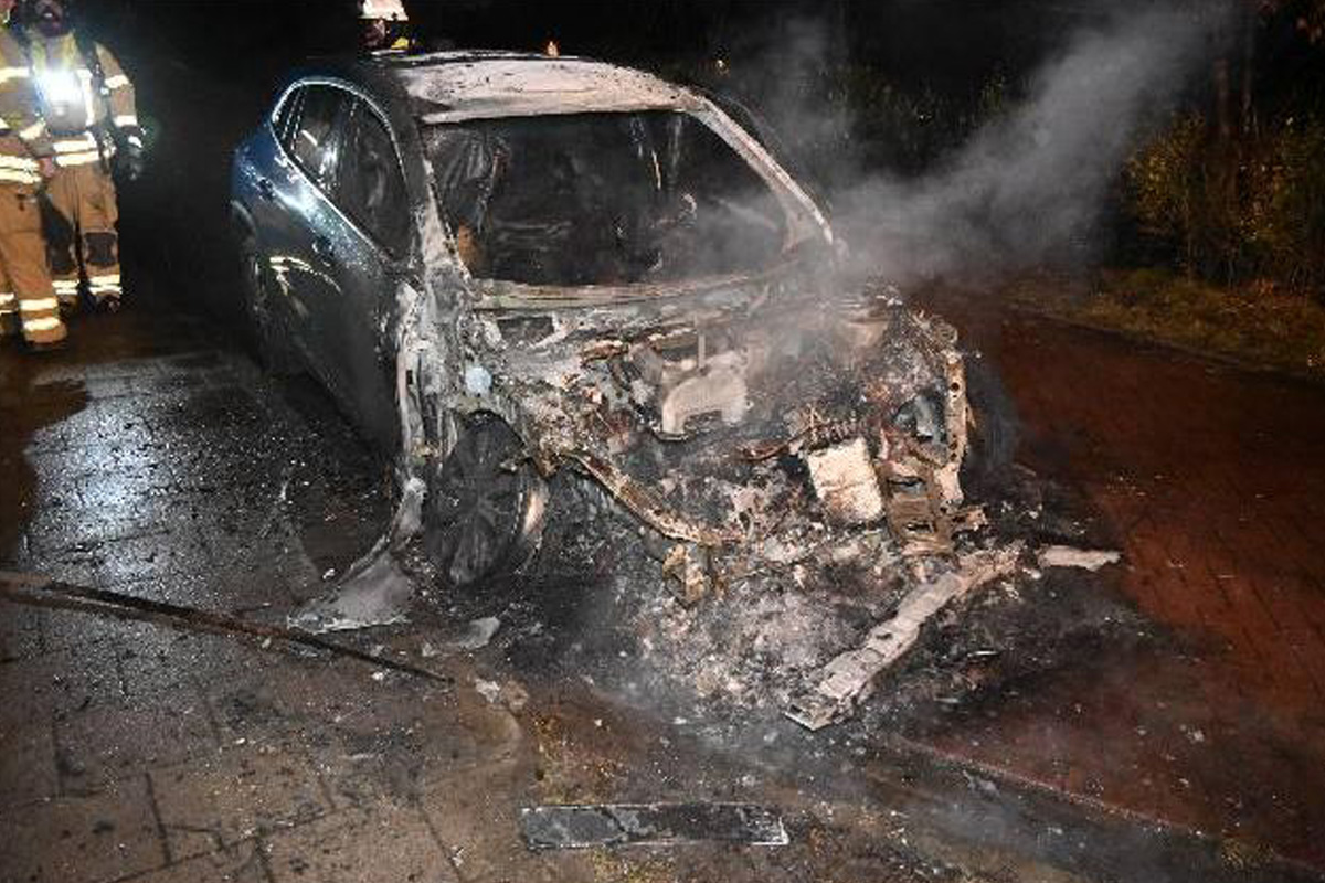 Stade – Elektroauto brennt in der Nacht vollständig aus