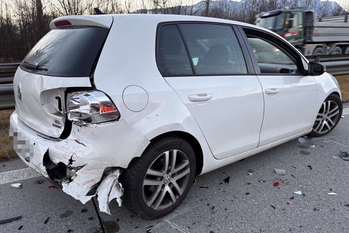 A13 Oberriet SG – Auffahrunfall verursacht Rückstau