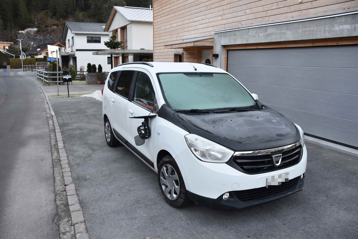 Laax GR – Autos und Wohnhaus mutwillig beschädigt