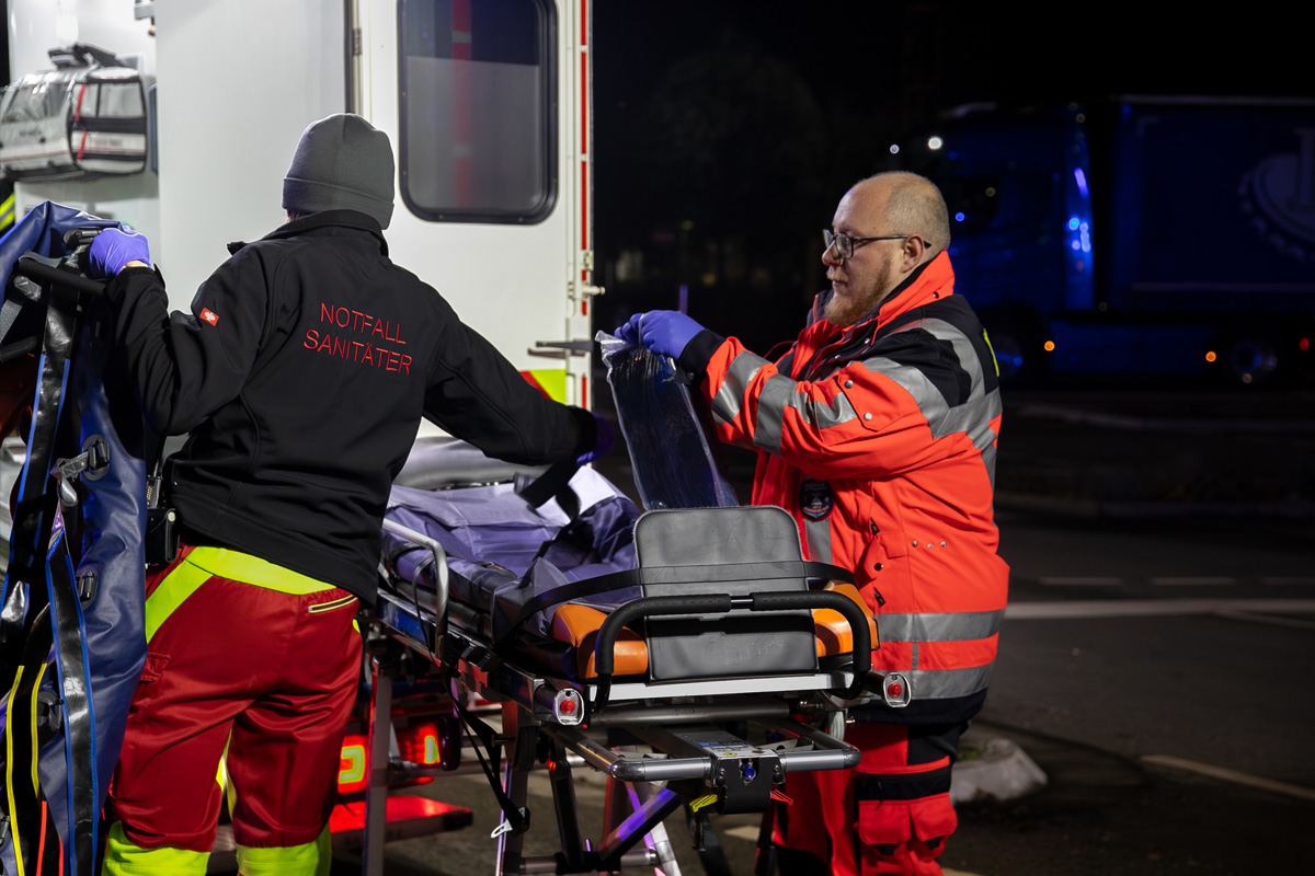 Neunkirchen – Feuerwehr rettet Schwerverletzte nach Unfall