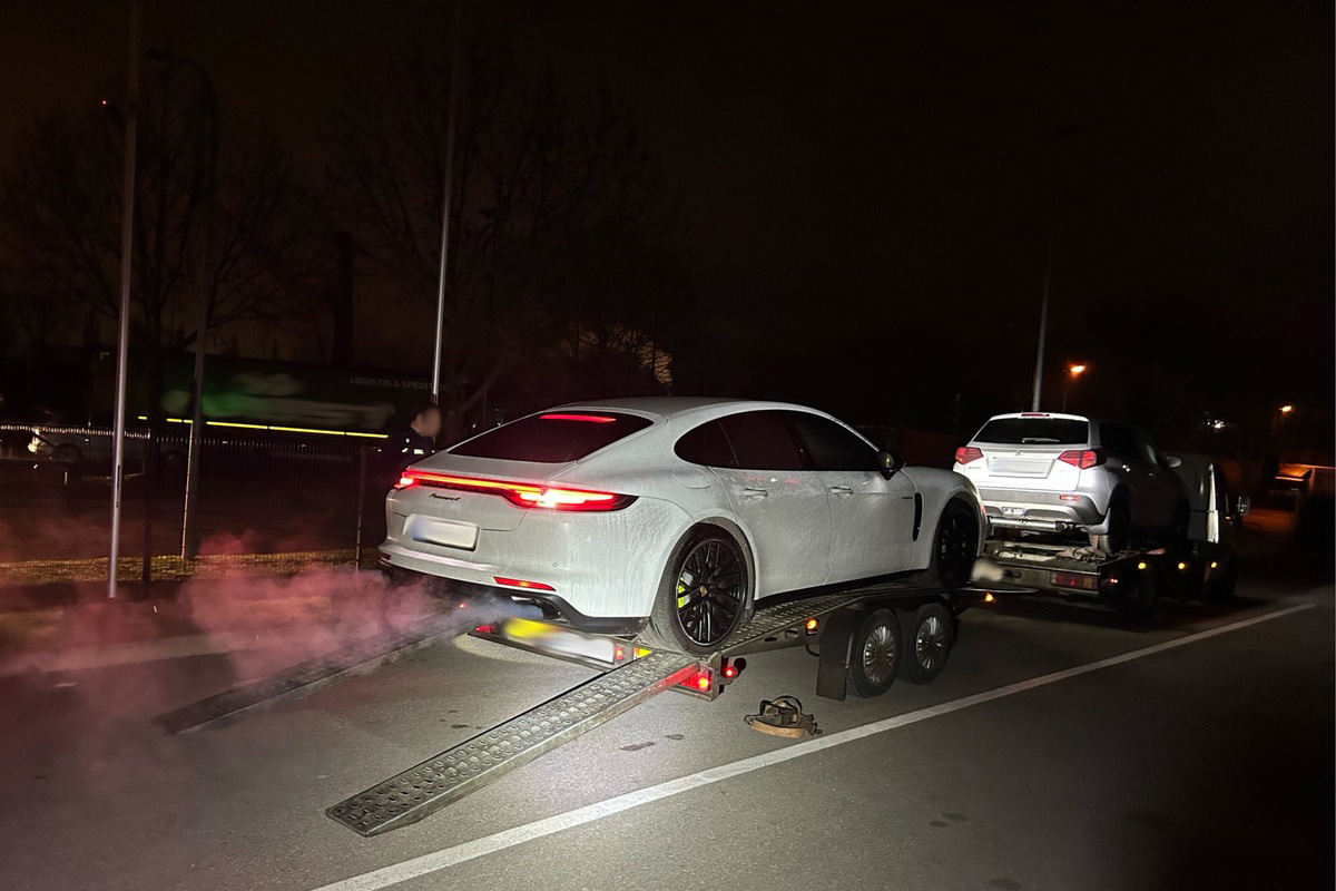 A6 Bad Rappenau – Zoll stellt Porsche Panamera sicher