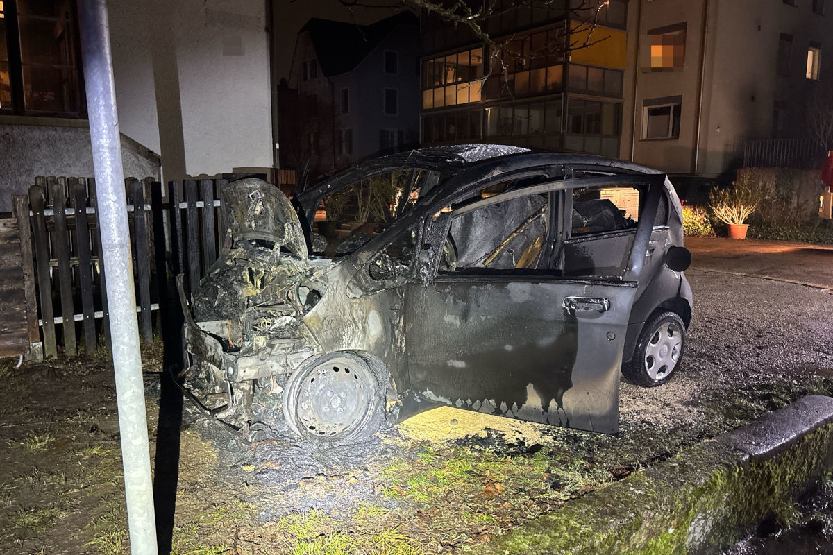 Langendorf / Solothurn – Drei Autos in Brand gesetzt