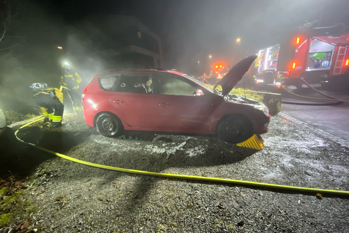 Langendorf / Solothurn – Drei Autos in Brand gesetzt