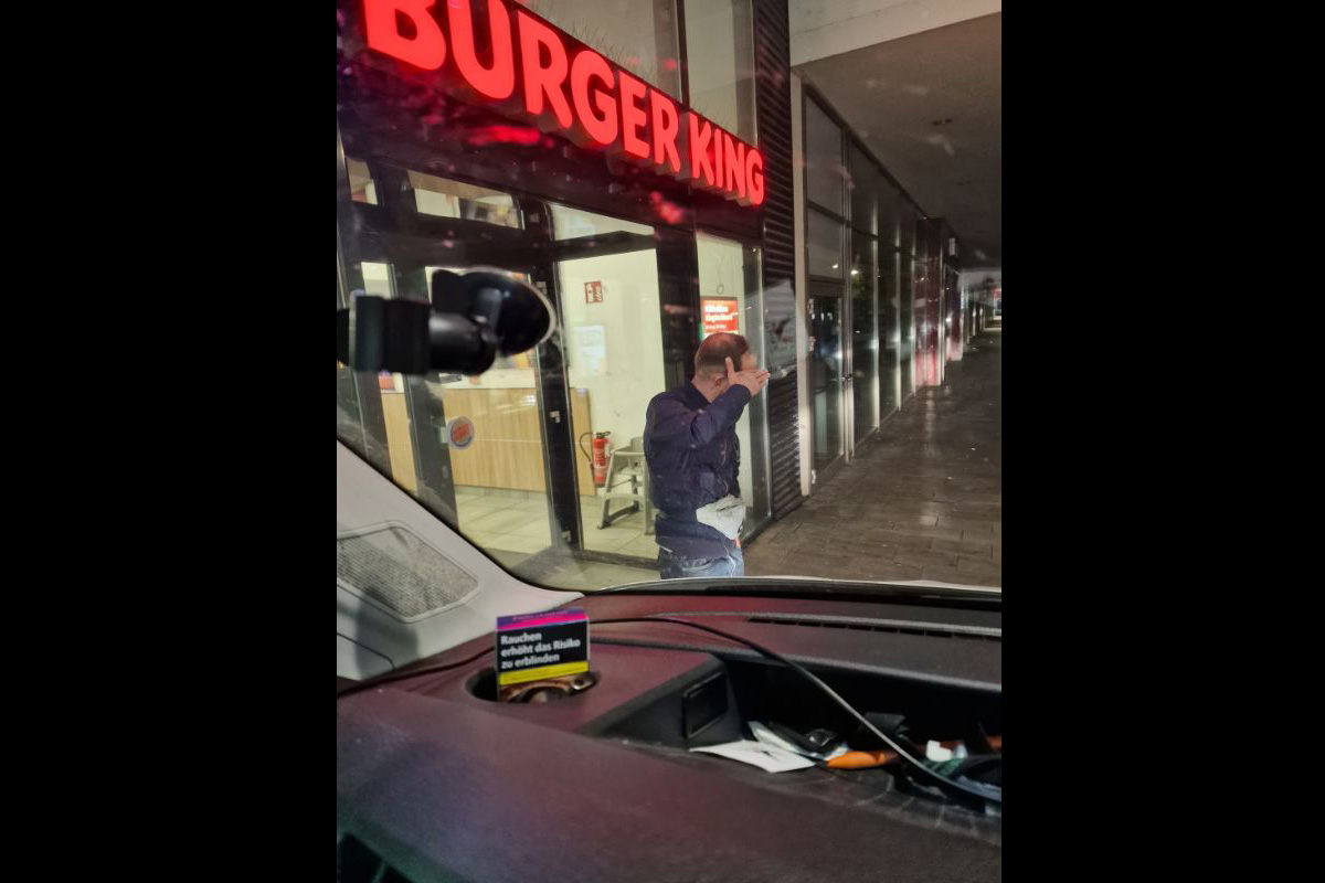 Saarbrücken – Fahndung nach versuchter Nötigung mit Messer