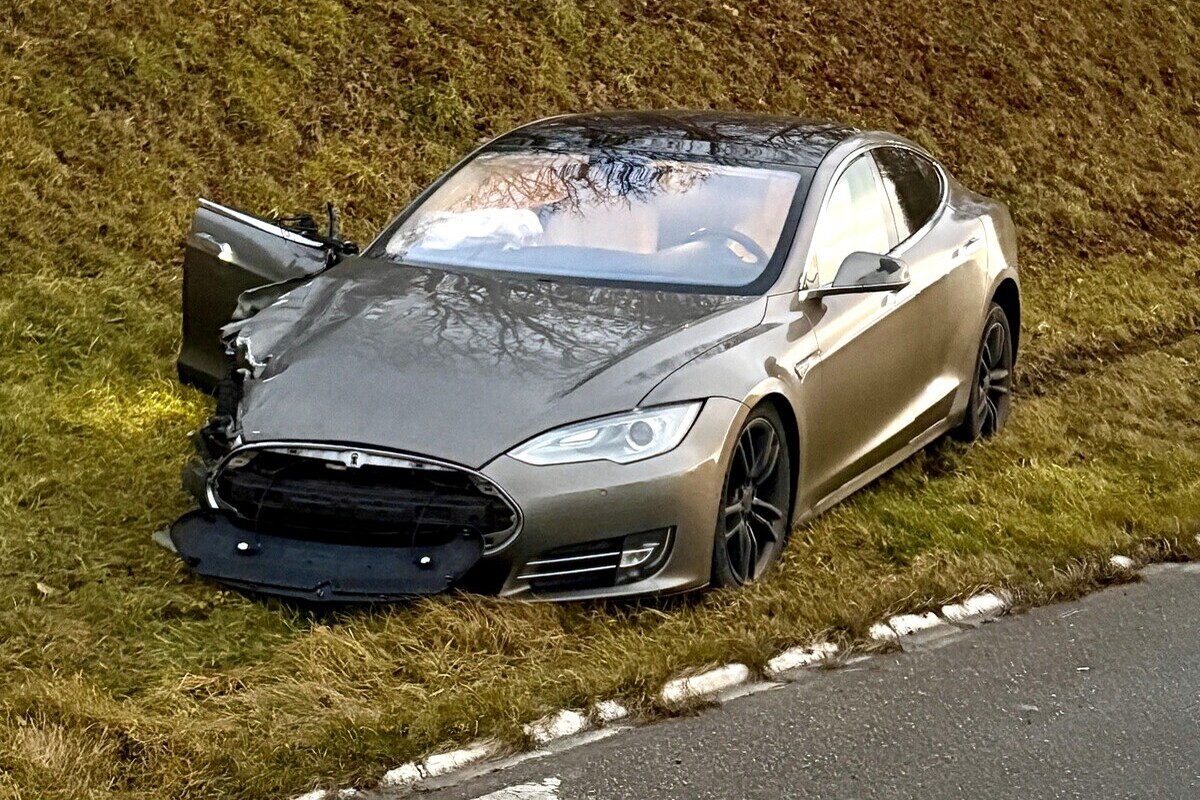 Münchwilen TG – Lenker übersieht Unfallstelle und prallt in Polizeifahrzeug