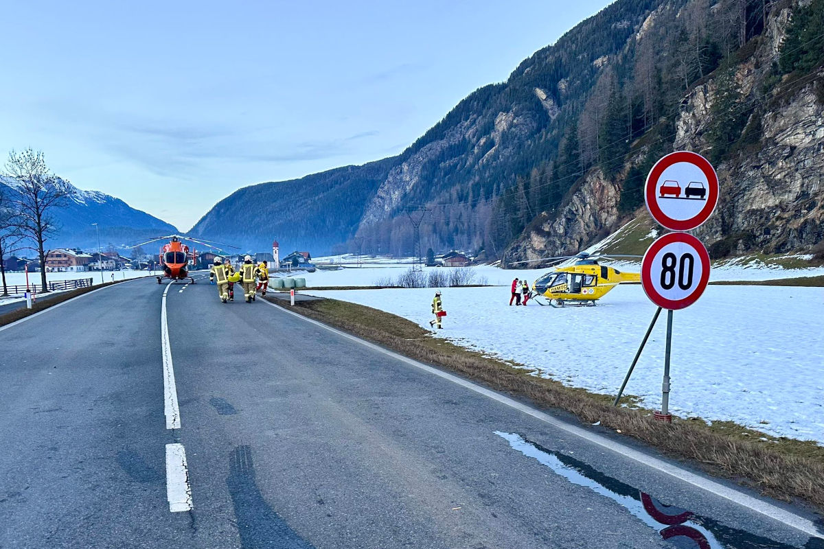 Längenfeld – Drei Kinder und zwei Erwachsene bei Unfall verletzt