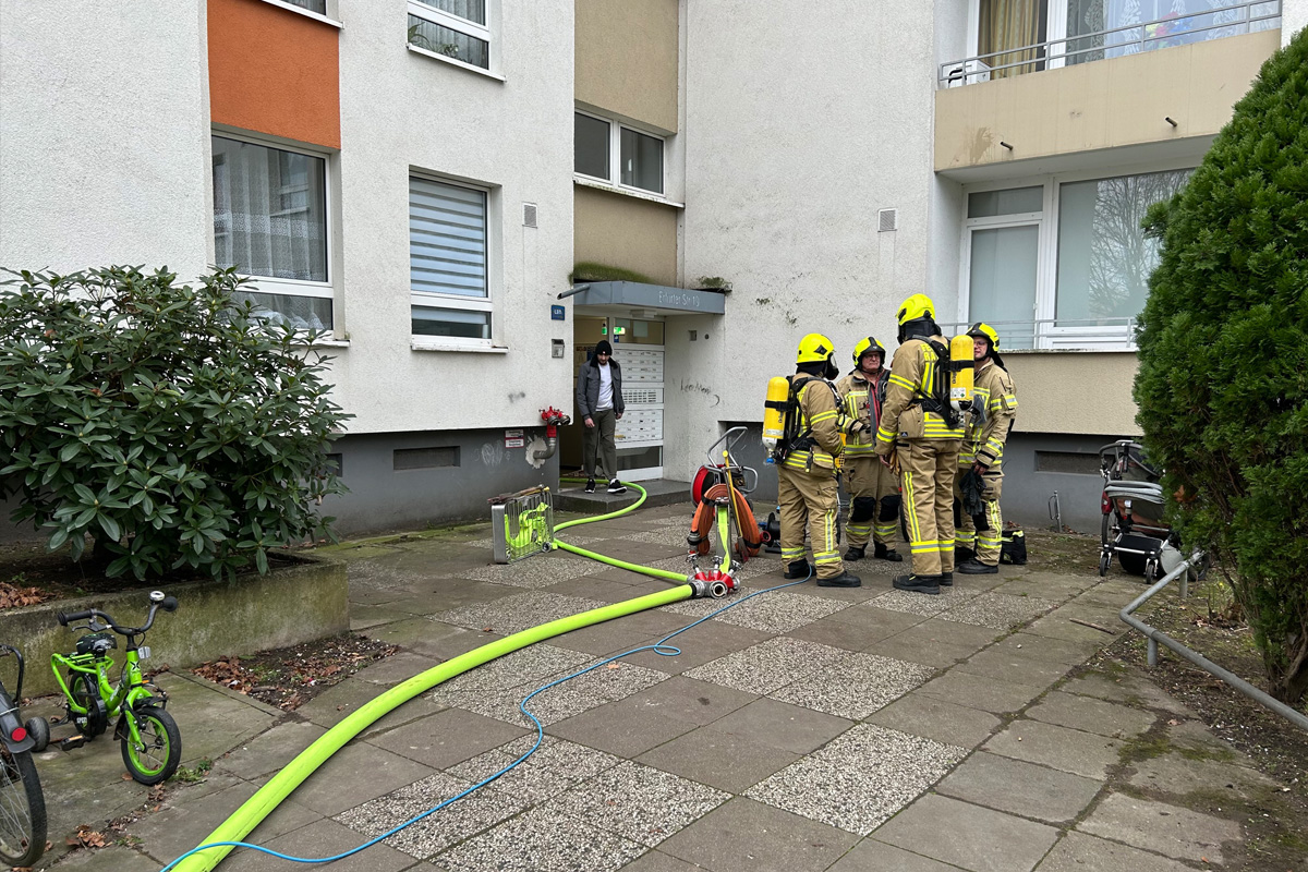 Ratingen – Brandstiftung durch Feuerwerk in Wohnung