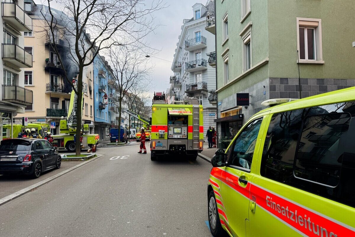 Grosseinsatz in Zürich –  Wohnung in Vollbrand