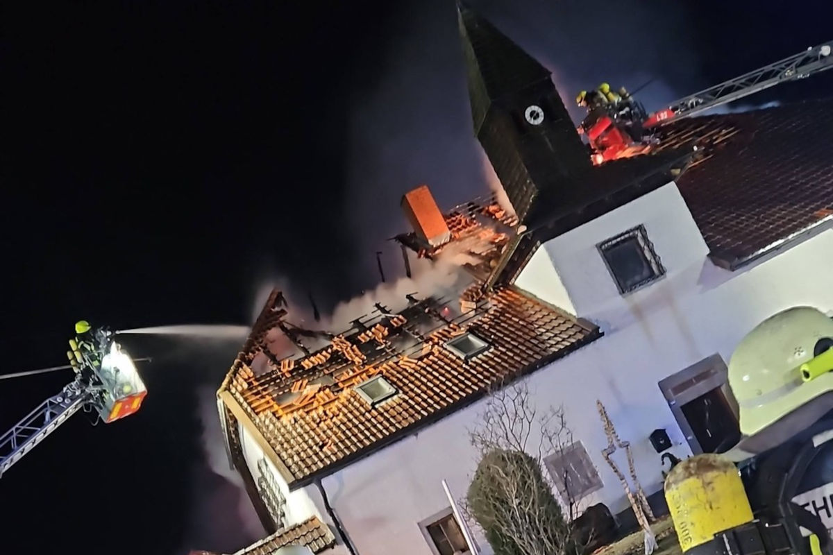 Breitenberg – Bauernhof am Heiligabend in Brand