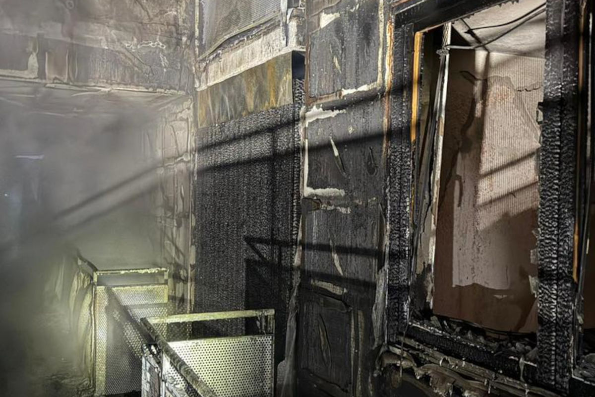 Großbrand in Mehrparteienhaus in Schwaz